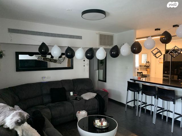 דירה, הכרמל 16, קרית ספיר, כפר סבא