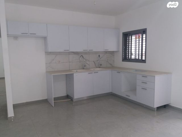 דירת גן, שח"ל 34, הפועל המזרחי ה', שיכון ה', בני ברק