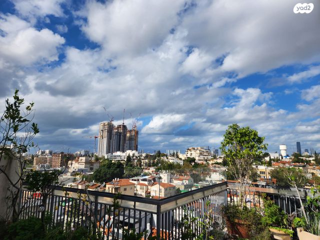 גג/ פנטהאוז, עזריאל 22, רמת השקמה, רמת גן