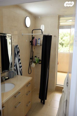 דירה, הרב עוזיאל 23, גבעה א', שביט, קרית אתא