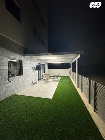 דירת גן, עזר ויצמן 1, השכונה המערבית, מגדל העמק