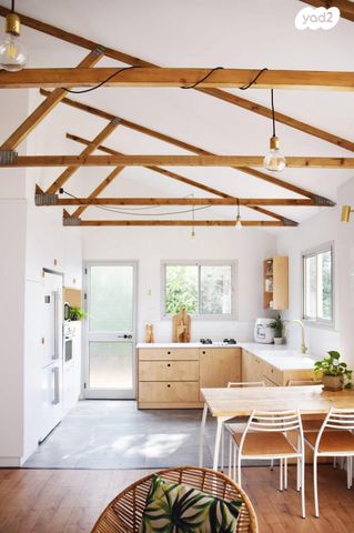 דו משפחתי, הזית 44, קציר, קציר