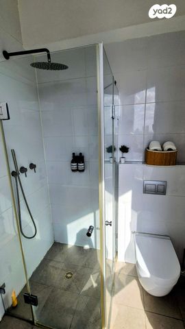 דירה, דרך מנחם בגין 158, מונטיפיורי, הרכבת, תל אביב יפו