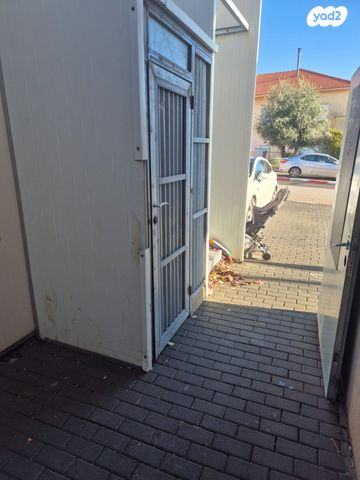 דו משפחתי, יעקב הופרט 1, כנען א, צפת