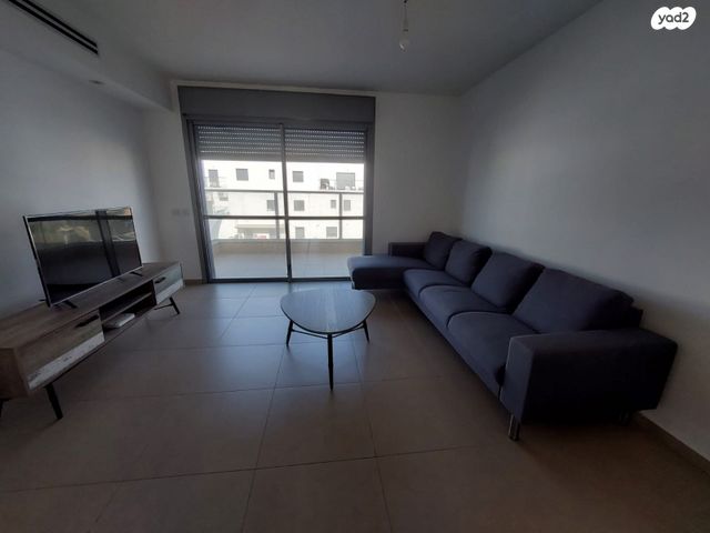 דירה, זכריה הנביא 6, פסגות אפק, ראש העין