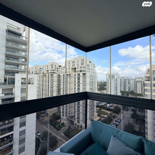 דירה, שדרות הנשיאים 42, מתחם 1200, הוד השרון