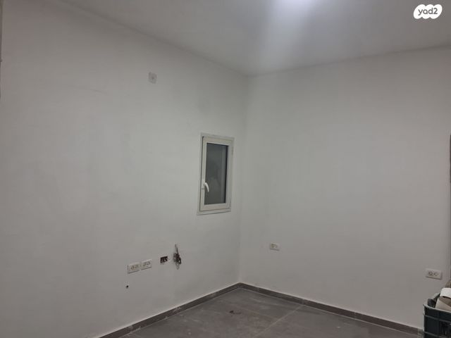 יחידת דיור, ה 93 3, רמת אפרים, נתניה