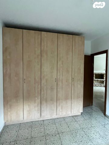 דירה, ששת הימים 20, רובע ג', אריאל