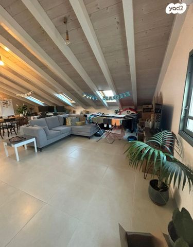 יחידת דיור, ליבנה 5, רקפת, רקפת