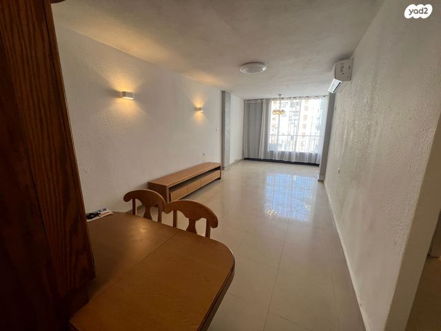 דירה, ישראל בן ציון 19, דרום מערב ותיק, בת ים