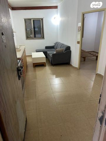 דירה, הרב צירלסון 3, נאות גנים, נתניה