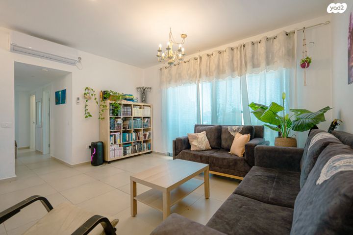 דירה, ברקת 2, אבני חן, חריש