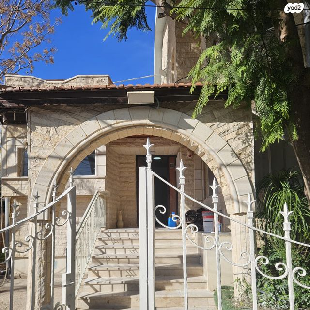 דו משפחתי, האלון 50, שאר העיר, רמת ישי