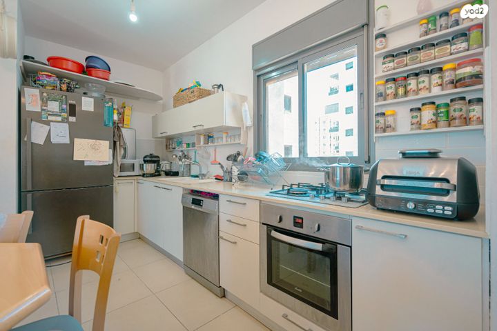 דירה, ברקת 2, אבני חן, חריש