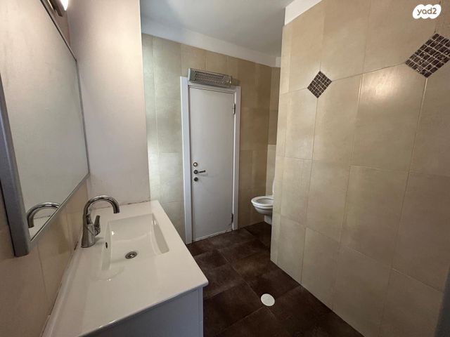 דירה, הנוטרים 14, אגרובנק, חולון