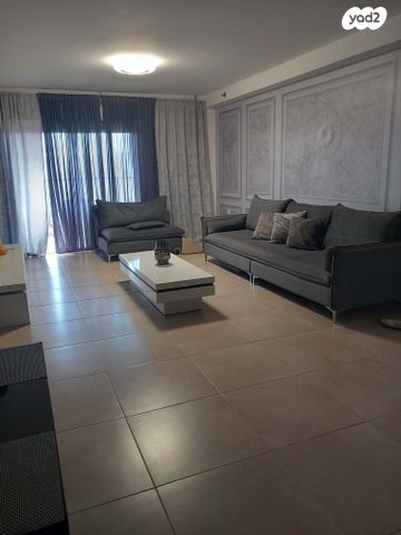 דירה, עפרה חזה 12, משכנות האומנים, קרית מוצקין