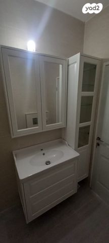 גג/ פנטהאוז, דרך יבנה 40, ב' / צפון מערב העיר, רחובות