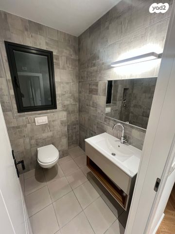 דירה, יונה וולך 7, גרין פארק החדשה, הוד השרון