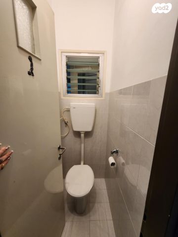 דירה, שדרות ג'יימס דה רוטשילד 12, קרית אליעזר, חיפה