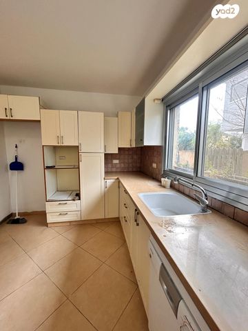 בית פרטי/ קוטג', לכיש 1, שכונה 4, תל מונד