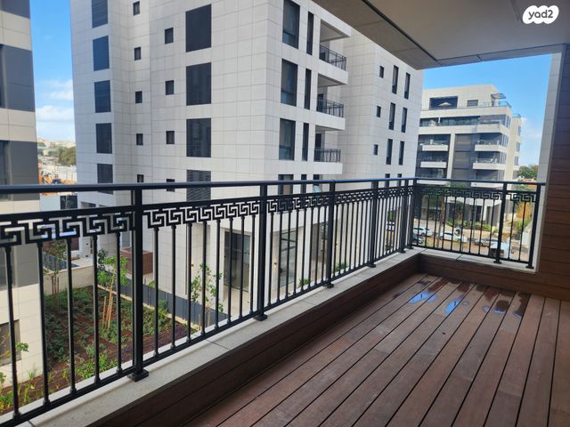 דירה, יצחק שמיר 30, מרכז דרום, רעננה