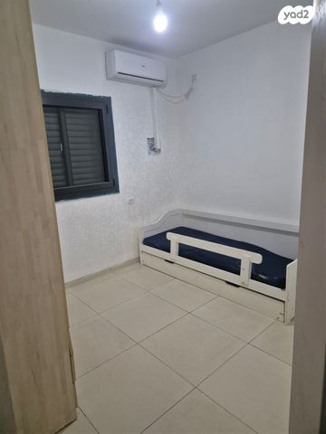 דו משפחתי, יעקב הופרט 1, כנען א, צפת