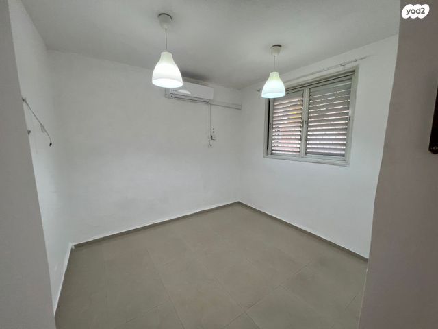 דירה, ישראל בן ציון 19, דרום מערב ותיק, בת ים