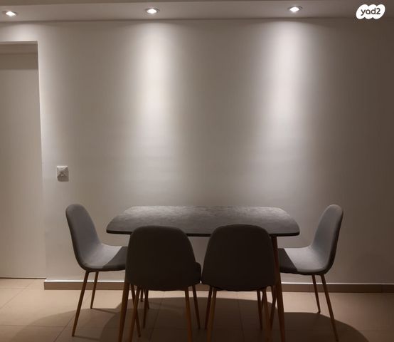 זכריה הנביא 6