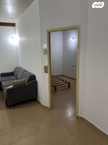 דירה, הרב צירלסון 3, נאות גנים, נתניה