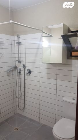 בית פרטי/ קוטג', כ"ט בנובמבר 42, בית אליעזר, חדרה