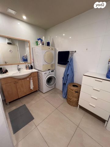 דירה, שדרות ירושלים 1, צפון יפו, המושבה האמריקאית-גרמנית, תל אביב יפו