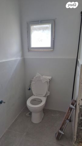 דו משפחתי, צפניה 1, שיכון ממשלתי, פרדס חנה כרכור