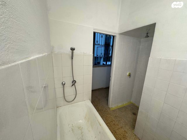 דירה, עמק ברכה 30, נחלת יצחק, תל אביב יפו