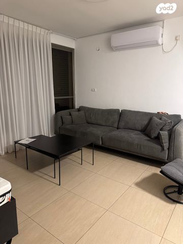 גג/ פנטהאוז, אמנון ותמר 3, מרום נווה, רמת יצחק, רמת גן