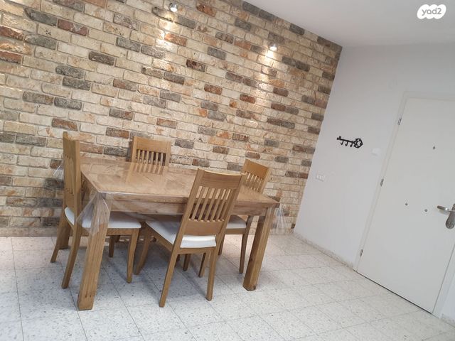 דירת גן, מורן 5, שיכון עובדים, טבריה