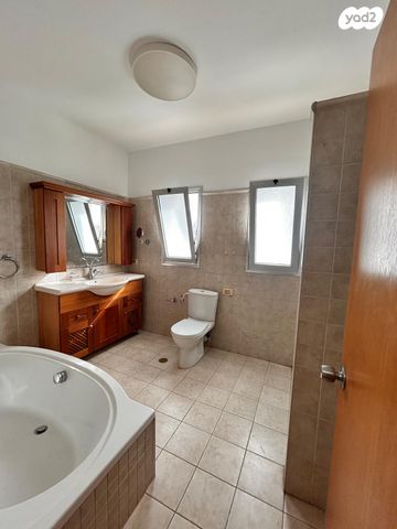 בית פרטי/ קוטג', לכיש 1, שכונה 4, תל מונד