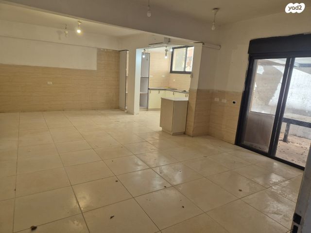 דו משפחתי, יעקב הופרט 1, כנען א, צפת