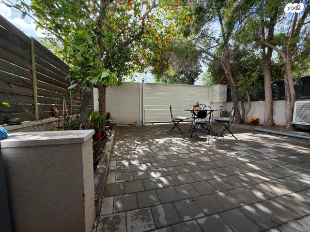 יחידת דיור, הדקל 32, מרכז המושבה, אבן יהודה