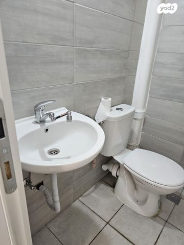 דירה, מעלה הבנים 301, שכונה ותיקה - מרכז העיר, מעלות תרשיחא