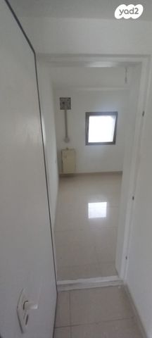 גג/ פנטהאוז, דרך יבנה 40, ב' / צפון מערב העיר, רחובות