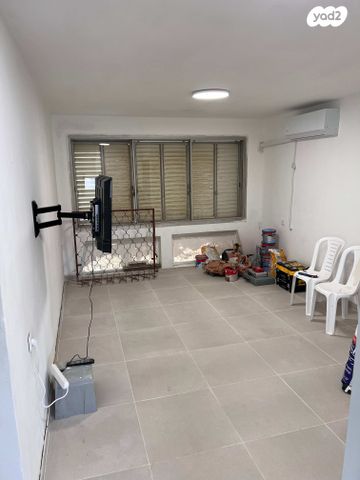 דירה, רחבת רד"ק 10, שכונה י"א, באר שבע