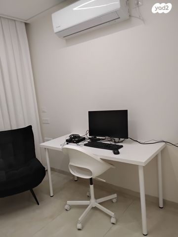 יחידת דיור, סוקולוב 32, מרכז העיר, בני ברק