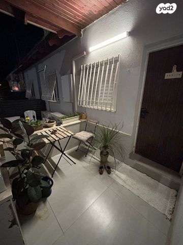 בית פרטי/ קוטג', נחמיה 50, שיכוני המזרח, ראשון לציון