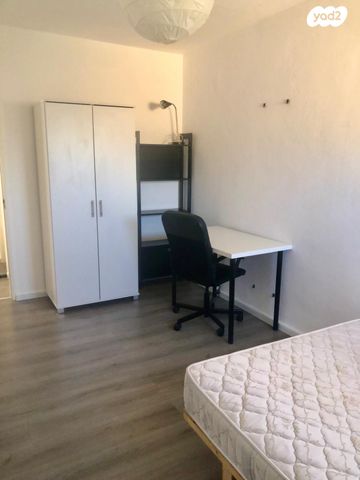 דירה, יעקב מלול 16, שיכון ד', קרית שמונה