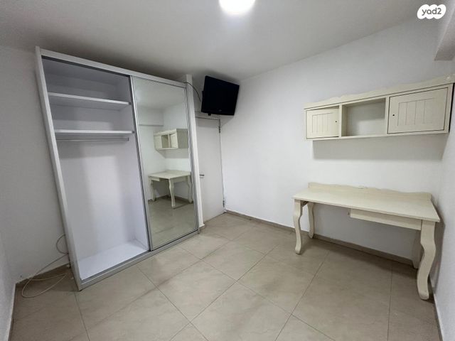 דירה, הנוטרים 14, אגרובנק, חולון