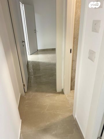 דירה, שדרות חיים וייצמן 36, צפון מזרח מרכז העיר, נתניה