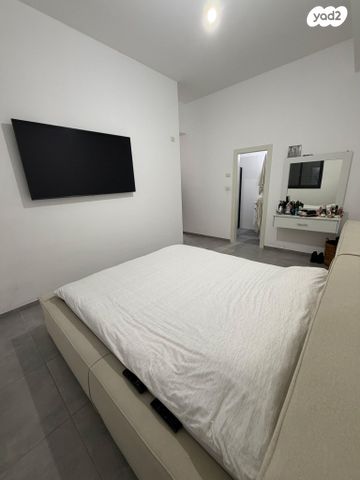 דירת גן, עזר ויצמן 1, השכונה המערבית, מגדל העמק