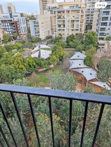 גג/ פנטהאוז, המתנחלים 32, אלון, רמת השרון