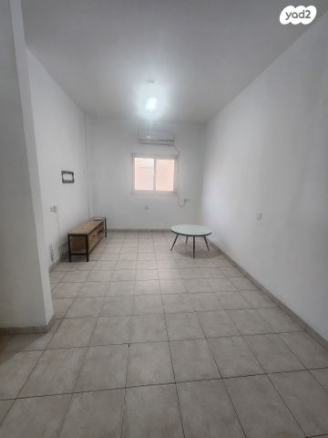 דירה, הרברט סמואל 94, מרכז העיר, חדרה