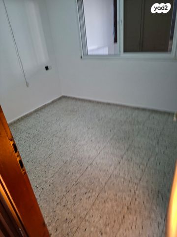 יחידת דיור, שבזי 15, קרית שז"ר, רעננה